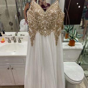 Say yes to the dress prom dress